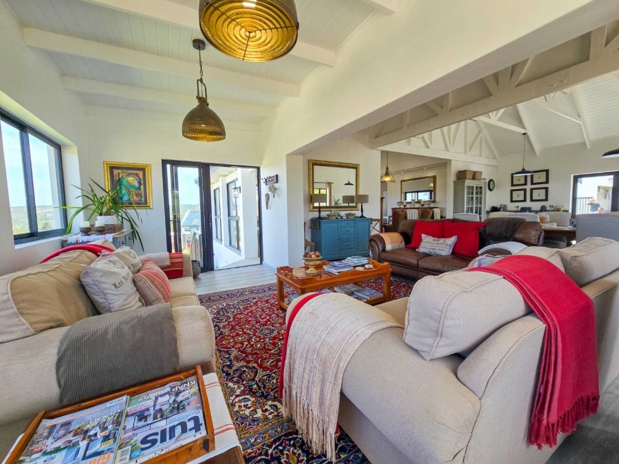 2 Bedroom Property for Sale in Stilbaai Oos Western Cape